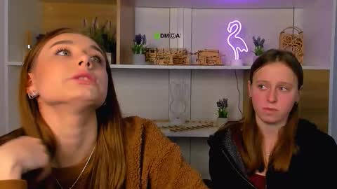 Snapshot of keuli_li chatting on 12-19-25, 12:23 keuli_li online show from 12-19-25, 12:23