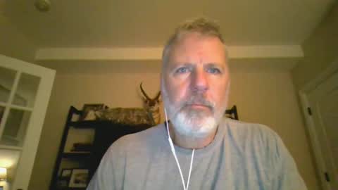 Snapshot of kevin_edges chatting on 09-15-25, 10:04 kevin_edges online show from 09-15-25, 10:04