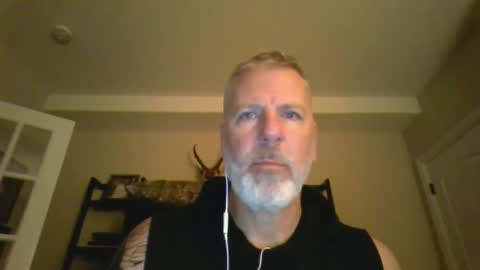 Snapshot of kevin_edges chatting on 09-18-25, 10:39 kevin_edges online show from 09-18-25, 10:39