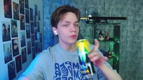 Kevin online show from 04-09-26, 04:23