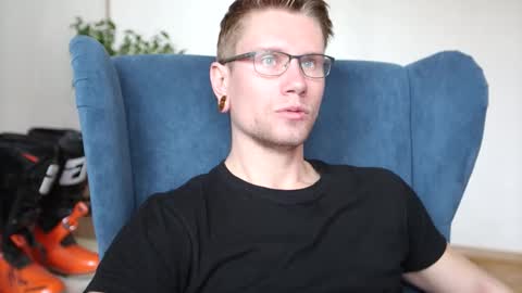 Kev online show from 10-15-25, 08:36