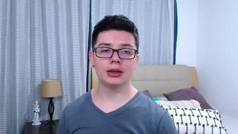 Kevin online show from 04-08-26, 11:37