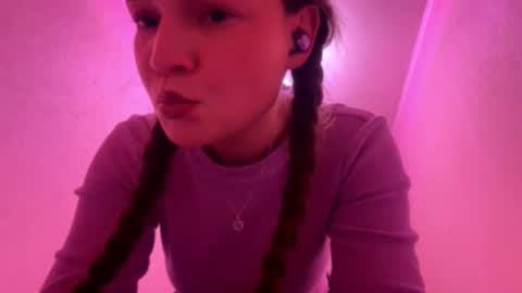 Hanna online show from 03-12-26, 02:45