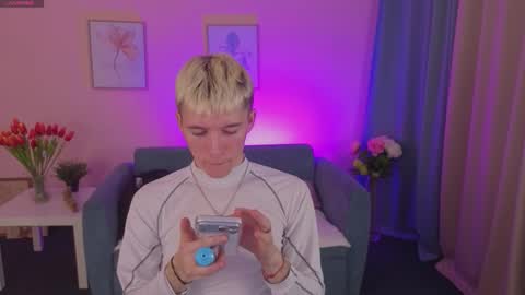 Kevin online show from 03-12-26, 05:41