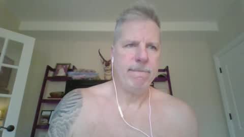 Snapshot of kevins_alone chatting on 04-23-26, 11:42 kevins_alone online show from 04-23-26, 11:42