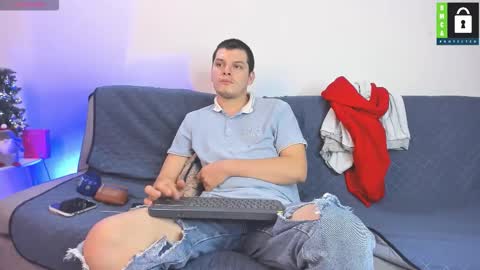 kevin and ottis online show from 12-15-25, 11:42