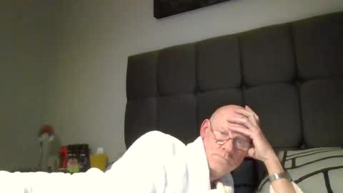 Snapshot of kevlooking4sez chatting on 01-24-25, 12:42 kevlooking4sez online show from 01-24-25, 12:42