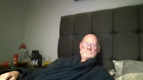 Snapshot of kevlooking4sez chatting on 10-02-25, 12:28 kevlooking4sez online show from 10-02-25, 12:28