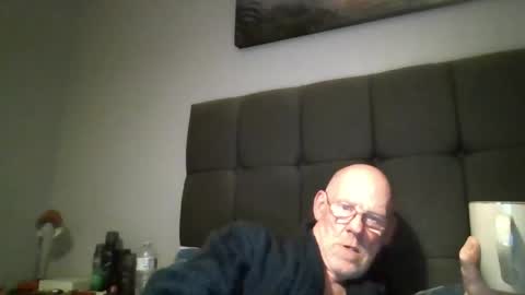 Snapshot of kevlooking4sez chatting on 06-03-26, 11:32 kevlooking4sez online show from 06-03-26, 11:32