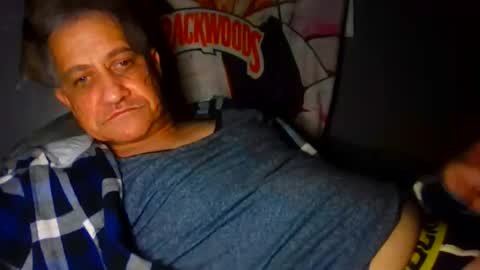 Snapshot of kevnart chatting on 11-12-25, 12:16 kevin online show from 11-12-25, 12:16