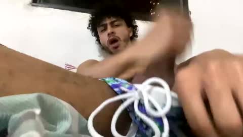 Snapshot of kevvluna05 chatting on 03-10-25, 06:38 kevvluna05 online show from 03-10-25, 06:38