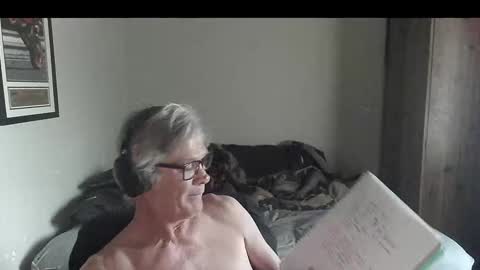 kevwestunder9696 online show from 11-04-25, 10:03