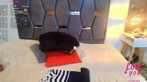 Snapshot of keyla_brunette_ chatting on 05-16-26, 12:40 KEYLA BRUNETTE online show from 05-16-26, 12:40