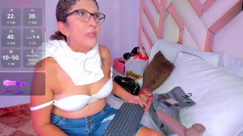 Keila Milf online show from 11-27-25, 03:41