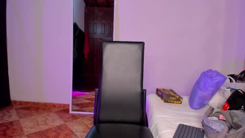 Keila Milf online show from 12-04-25, 02:54