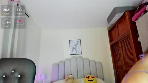 Snapshot of keylly_cute chatting on 12-18-24, 11:19 keylly online show from 12-18-24, 11:19