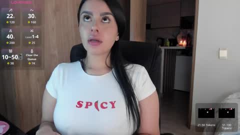 Laura online show from 04-02-26, 03:37