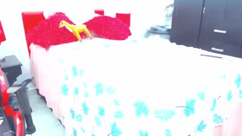 Snapshot of keyra_dainty chatting on 01-30-25, 11:02 Sandy Saenz online show from 01-30-25, 11:02