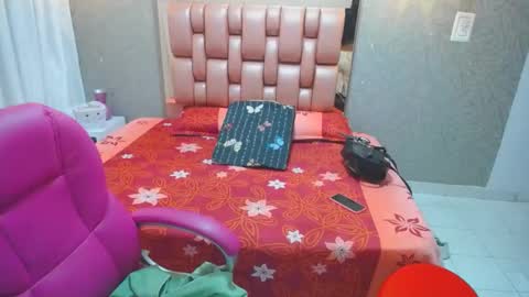 Snapshot of keyra_miller chatting on 01-20-25, 01:28 keyra_miller online show from 01-20-25, 01:28