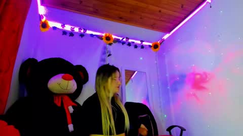 Snapshot of keyth_clement chatting on 12-11-24, 07:14 Keyth  online show from 12-11-24, 07:14