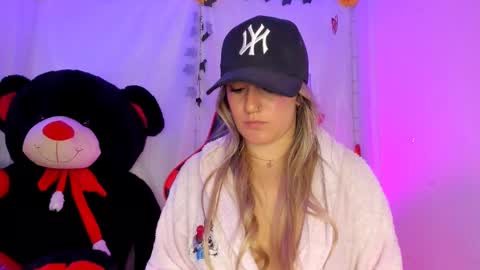 Snapshot of keyth_clement chatting on 02-18-25, 08:36 Keyth  online show from 02-18-25, 08:36