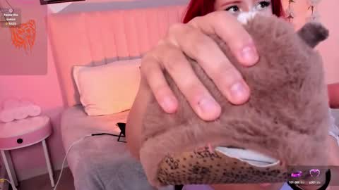 Snapshot of khali_reed_ chatting on 02-25-25, 10:29 Khali online show from 02-25-25, 10:29