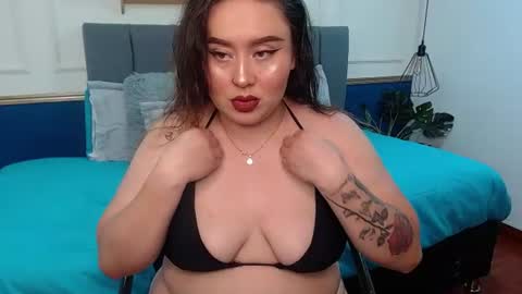 K H A I L A online show from 06-24-26, 04:39