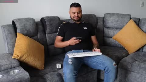 Snapshot of khalidferrer chatting on 03-06-25, 12:52 khalid ferrer online show from 03-06-25, 12:52