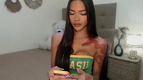 Snapshot of khalifafoxxxx chatting on 02-24-25, 10:04 khalifa online show from 02-24-25, 10:04