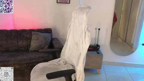 Karelys M. online show from 02-13-25, 05:58