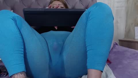 Snapshot of kharla_marin chatting on 02-06-25, 02:00 Kharla Marin online show from 02-06-25, 02:00