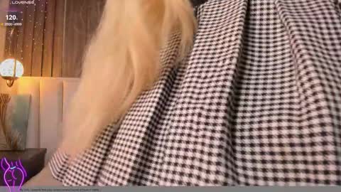 Snapshot of kharla_marin chatting on 10-01-25, 08:59 Kharla Marin online show from 10-01-25, 08:59