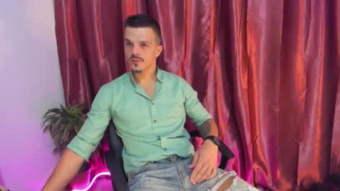 Snapshot of khatarsis2000 chatting on 10-01-25, 03:45 DonyBrown online show from 10-01-25, 03:45