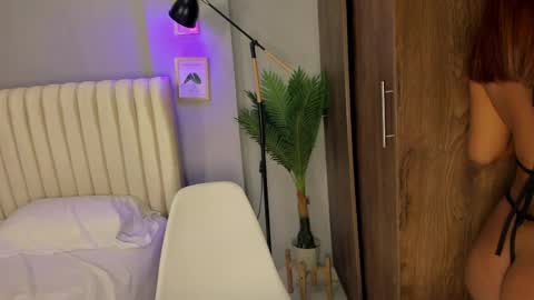 khate_smith online show from 04-28-26, 04:34