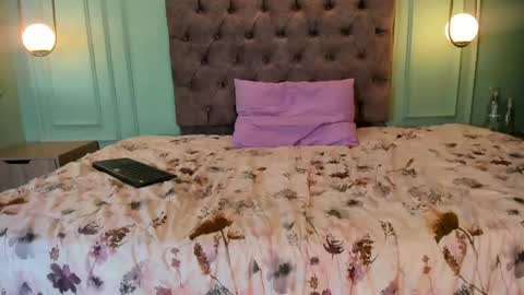 Kathe Hot online show from 01-14-25, 10:23