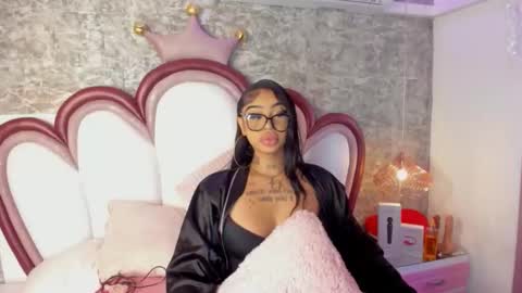 Khelany Isyy  online show from 03-09-26, 02:10