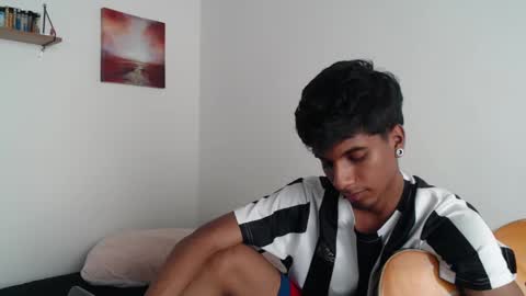 Snapshot of khevinlopezonig chatting on 01-30-25, 09:04 khevinlopezonig online show from 01-30-25, 09:04