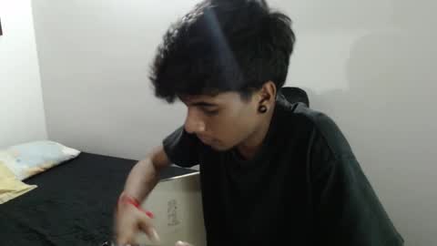 Snapshot of khevinlopezonig chatting on 02-13-25, 02:34 khevinlopezonig online show from 02-13-25, 02:34