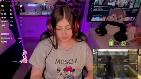 Snapshot of khionebesset chatting on 12-12-24, 11:07 Khi. online show from 12-12-24, 11:07