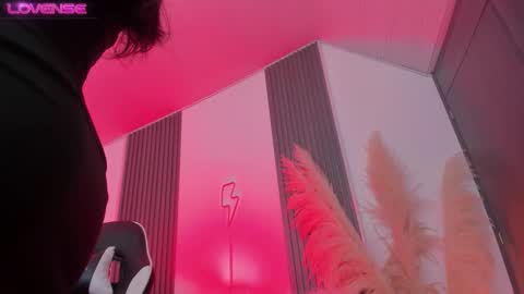 Snapshot of khleodoja chatting on 01-16-26, 12:36 Khleo online show from 01-16-26, 12:36