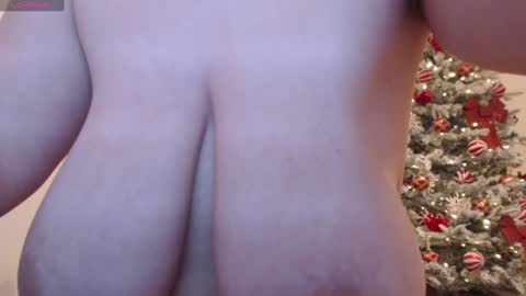 Snapshot of khloe_star chatting on 12-06-24, 04:17 Khloe online show from 12-06-24, 04:17