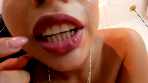 Khloe online show from 03-01-25, 09:51