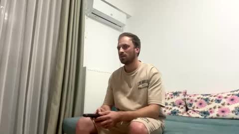 Snapshot of khloekross chatting on 03-01-26, 10:12 khloekross online show from 03-01-26, 10:12