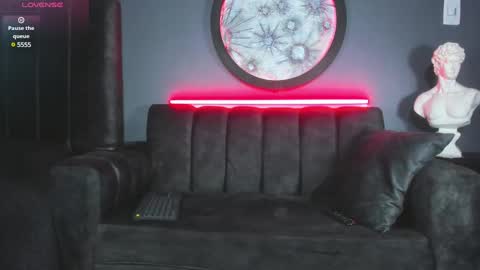 Khriss brown online show from 02-12-25, 09:54