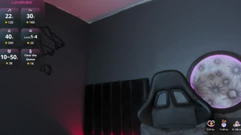 Khriss brown online show from 11-25-25, 10:10