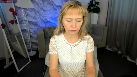 Snapshot of ki_wizz chatting on 02-06-26, 11:13 Ellie online show from 02-06-26, 11:13