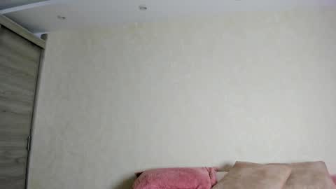    N         M online show from 10-09-25, 11:30