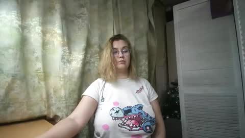 kianna_dior_ online show from 01-02-25, 03:51