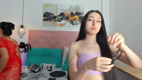 Kiara online show from 10-15-25, 12:38