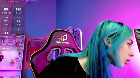 Snapshot of kiara_dream chatting on 09-15-25, 08:42 Kira online show from 09-15-25, 08:42